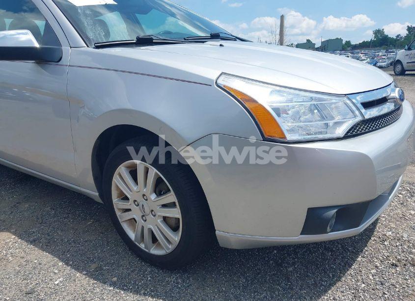 Photo 14 of 2011 Ford Focus SEL (VIN 1FAHP3HN3BW139934)