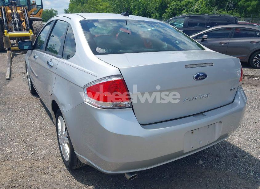 Photo 16 of 2011 Ford Focus SEL (VIN 1FAHP3HN3BW139934)