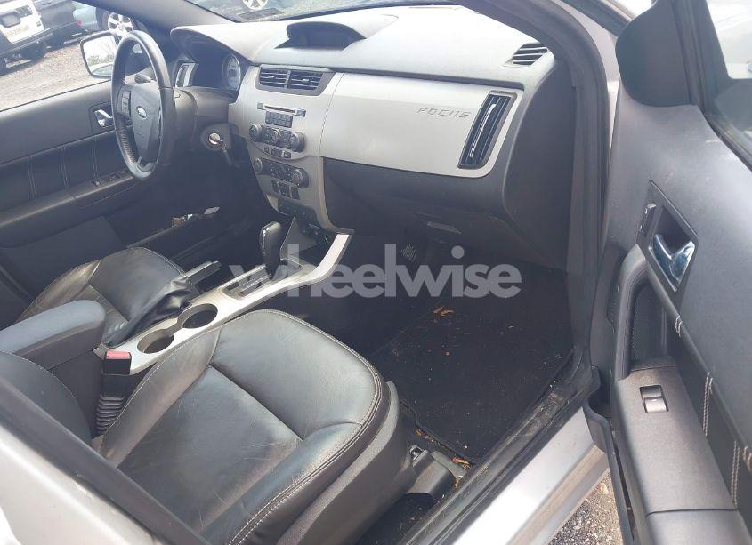 Photo 5 of 2011 Ford Focus SEL (VIN 1FAHP3HN3BW139934)