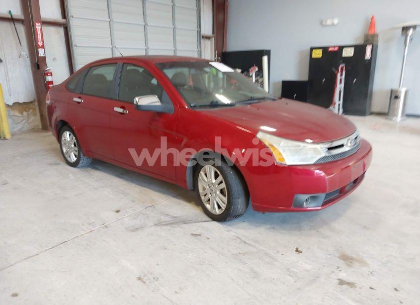 2011 Ford Focus SEL (VIN 1FAHP3HN3BW147967) main photo
