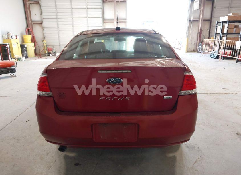 Photo 17 of 2011 Ford Focus SEL (VIN 1FAHP3HN3BW147967)