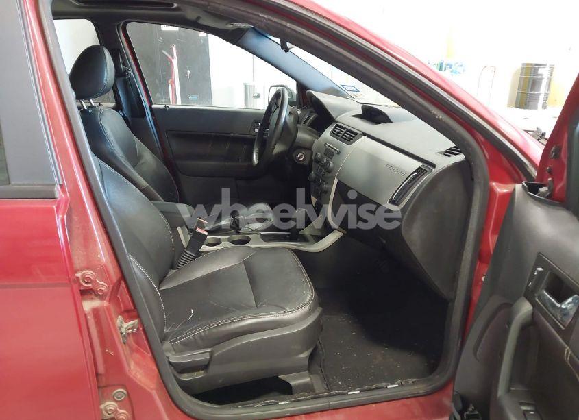 Photo 5 of 2011 Ford Focus SEL (VIN 1FAHP3HN3BW147967)