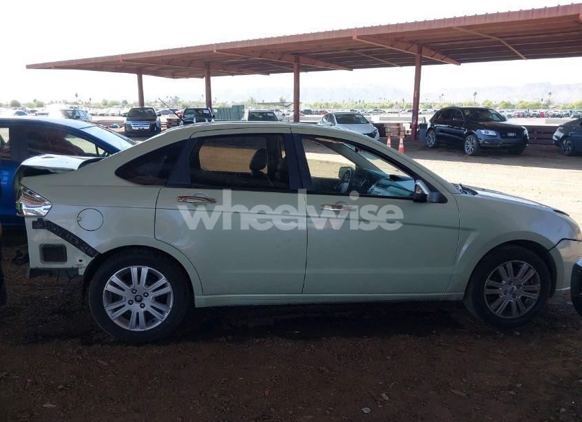 Photo 14 of 2010 Ford Focus SEL (VIN 1FAHP3HN4AW227552)