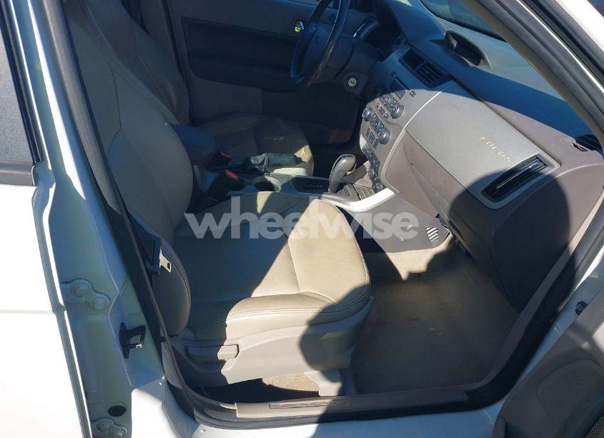 Photo 5 of 2010 Ford Focus SEL (VIN 1FAHP3HN4AW239829)