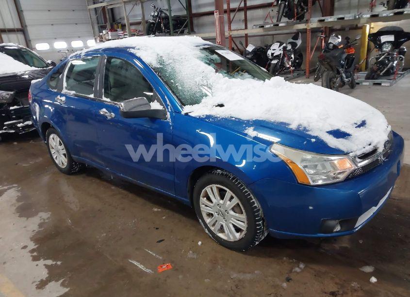 2011 Ford Focus SEL (VIN 1FAHP3HN4BW134385) main photo