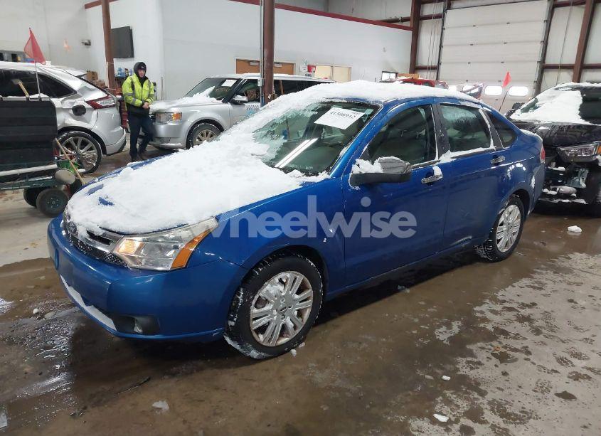 Photo 2 of 2011 Ford Focus SEL (VIN 1FAHP3HN4BW134385)