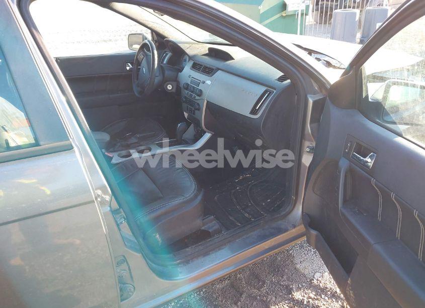 Photo 5 of 2011 Ford Focus SEL (VIN 1FAHP3HN4BW183621)