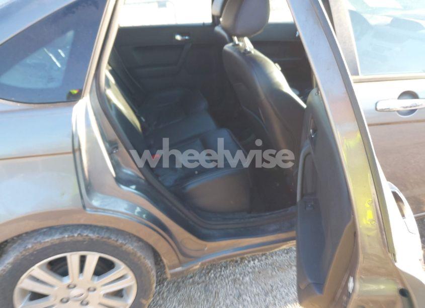 Photo 8 of 2011 Ford Focus SEL (VIN 1FAHP3HN4BW183621)