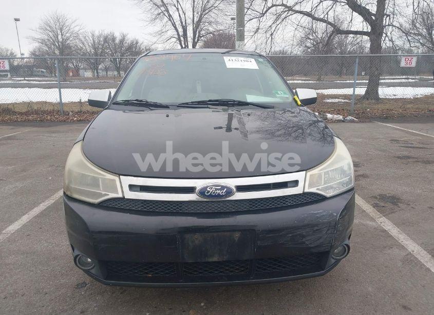 Photo 12 of 2011 Ford Focus SEL (VIN 1FAHP3HN4BW186566)