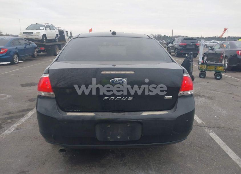 Photo 16 of 2011 Ford Focus SEL (VIN 1FAHP3HN4BW186566)