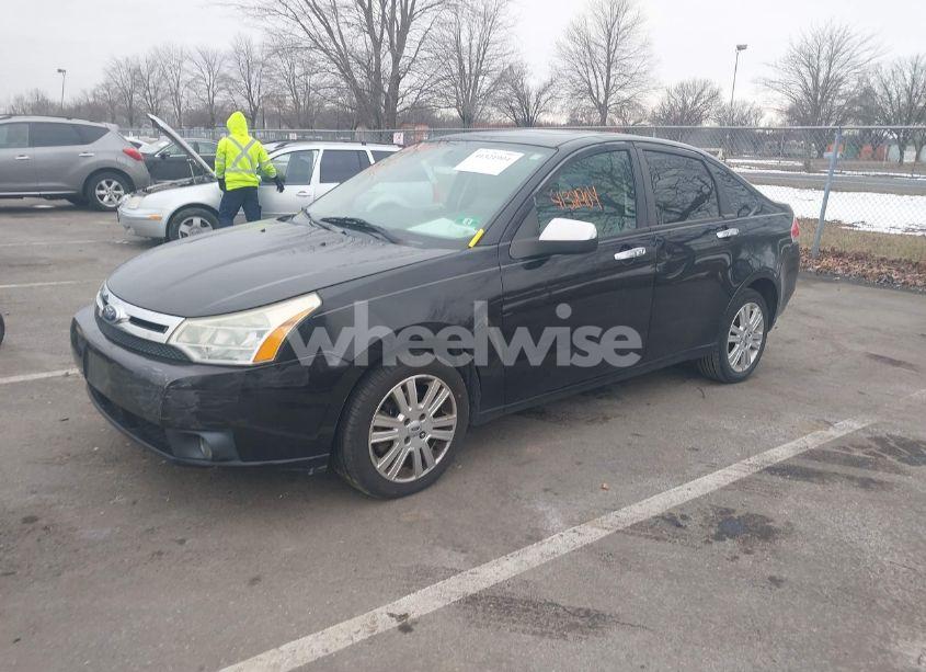 Photo 2 of 2011 Ford Focus SEL (VIN 1FAHP3HN4BW186566)