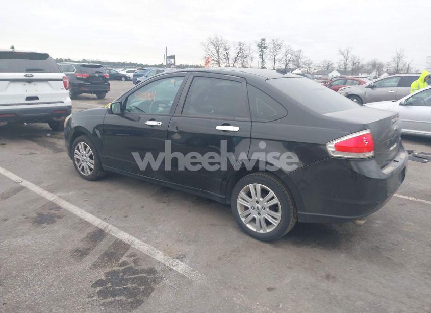 Photo 3 of 2011 Ford Focus SEL (VIN 1FAHP3HN4BW186566)