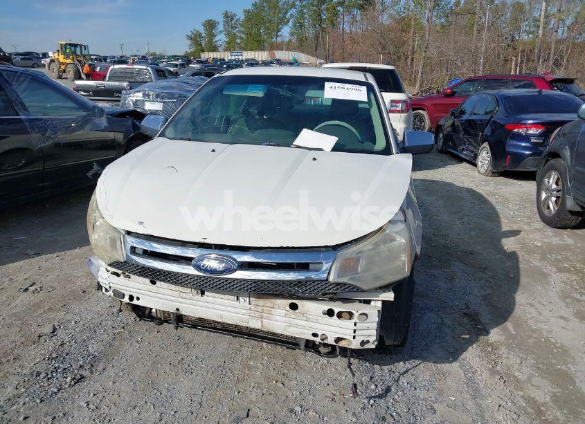 Photo 12 of 2010 Ford Focus SEL (VIN 1FAHP3HN5AW150738)