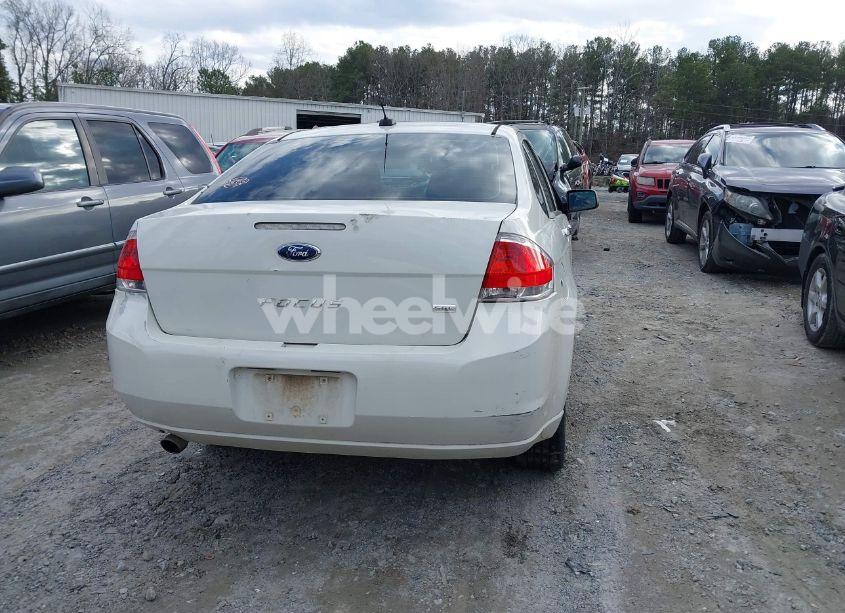 Photo 16 of 2010 Ford Focus SEL (VIN 1FAHP3HN5AW150738)