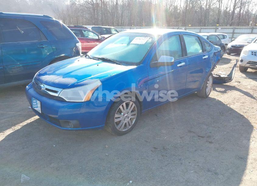 Photo 2 of 2010 Ford Focus SEL (VIN 1FAHP3HN5AW160847)