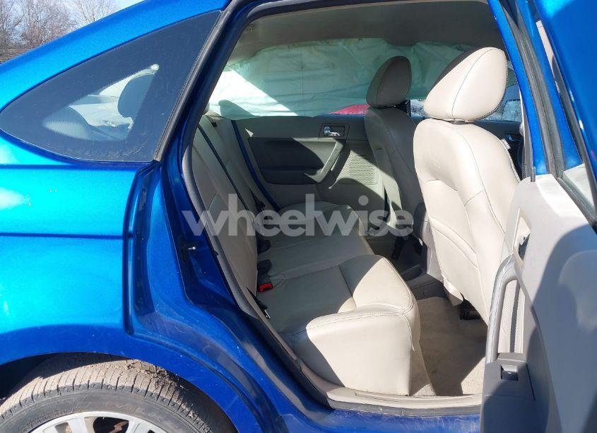 Photo 8 of 2010 Ford Focus SEL (VIN 1FAHP3HN5AW160847)