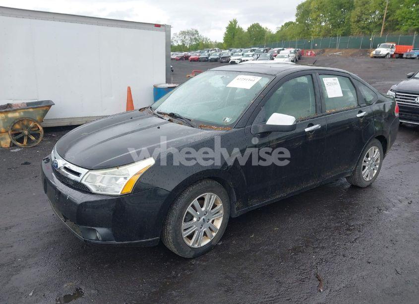 Photo 2 of 2011 Ford Focus SEL (VIN 1FAHP3HN5BW110094)