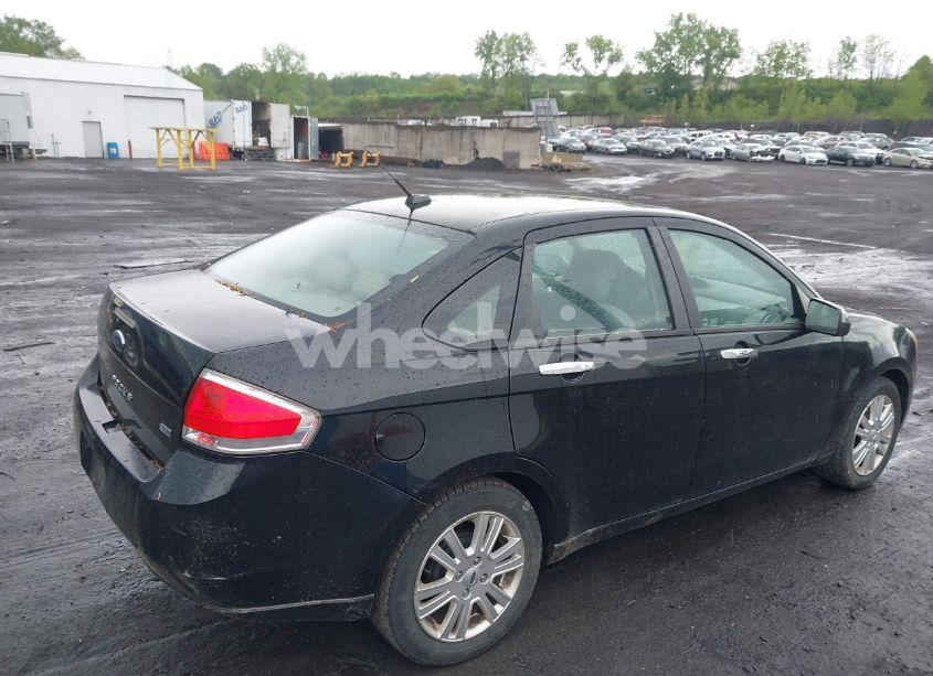 Photo 6 of 2011 Ford Focus SEL (VIN 1FAHP3HN5BW110094)