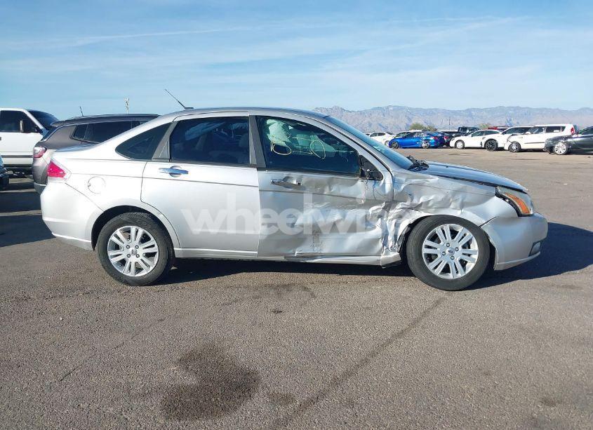 Photo 6 of 2011 Ford Focus SEL (VIN 1FAHP3HN5BW140843)