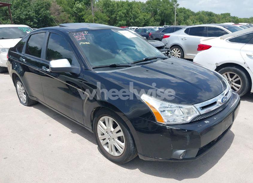 2011 Ford Focus SEL (VIN 1FAHP3HN5BW196894) main photo