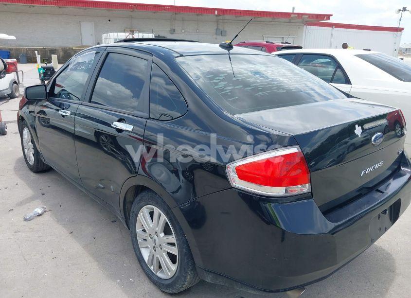 Photo 3 of 2011 Ford Focus SEL (VIN 1FAHP3HN5BW196894)