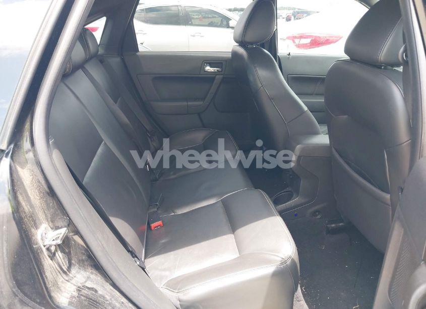 Photo 8 of 2011 Ford Focus SEL (VIN 1FAHP3HN5BW196894)