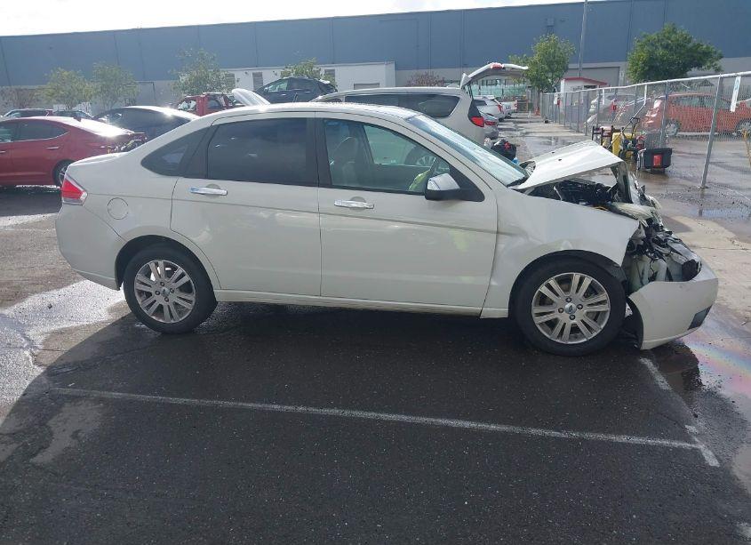 Photo 13 of 2010 Ford Focus SEL (VIN 1FAHP3HN6AW208601)