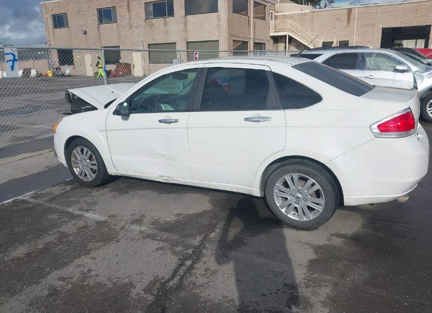 Photo 14 of 2010 Ford Focus SEL (VIN 1FAHP3HN6AW208601)