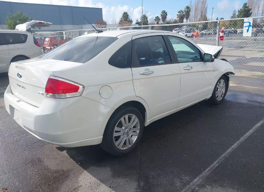 Photo 4 of 2010 Ford Focus SEL (VIN 1FAHP3HN6AW208601)