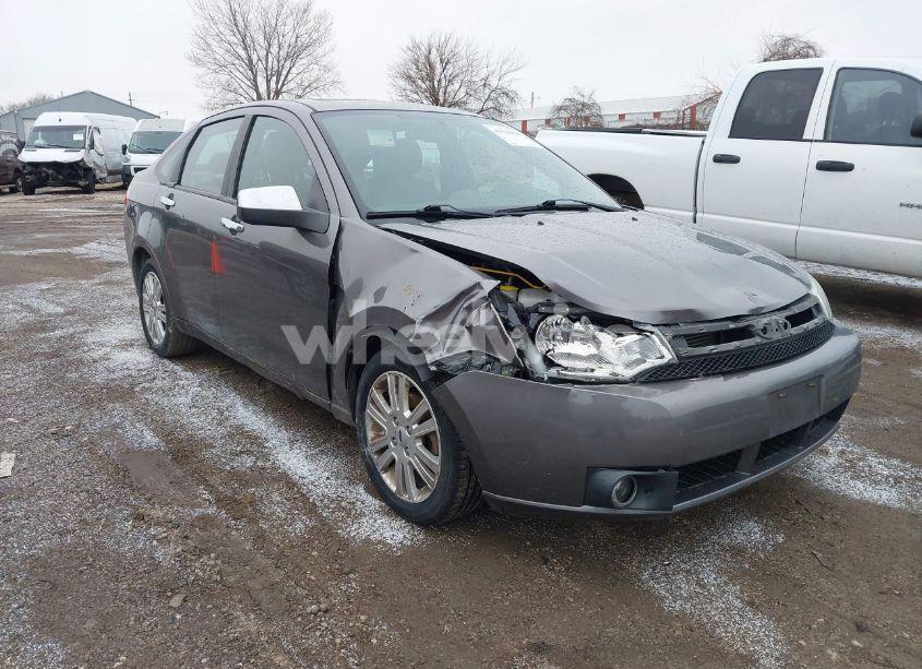 2010 Ford Focus SEL (VIN 1FAHP3HN6AW250962) main photo