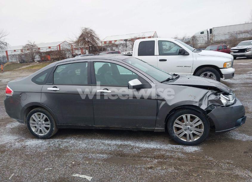 Photo 13 of 2010 Ford Focus SEL (VIN 1FAHP3HN6AW250962)