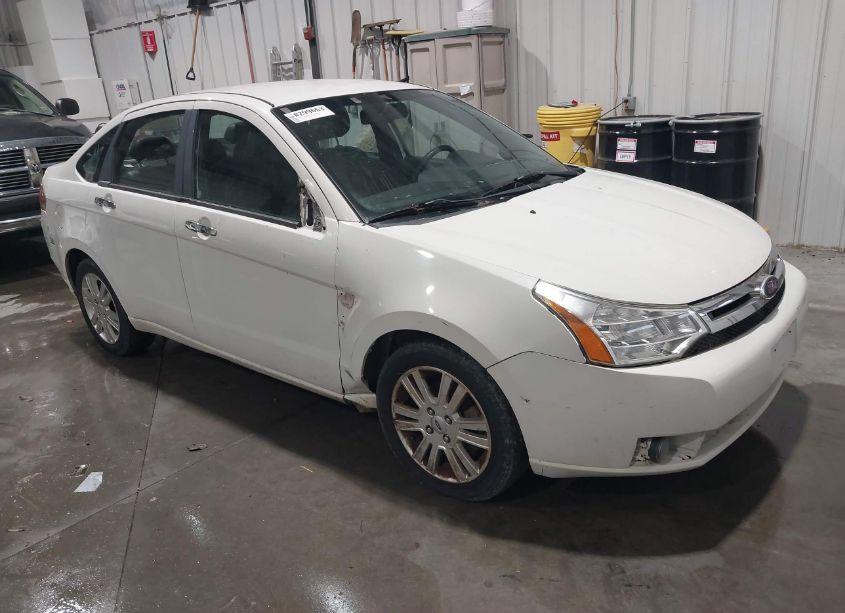 2010 Ford Focus SEL (VIN 1FAHP3HN7AW188407) main photo