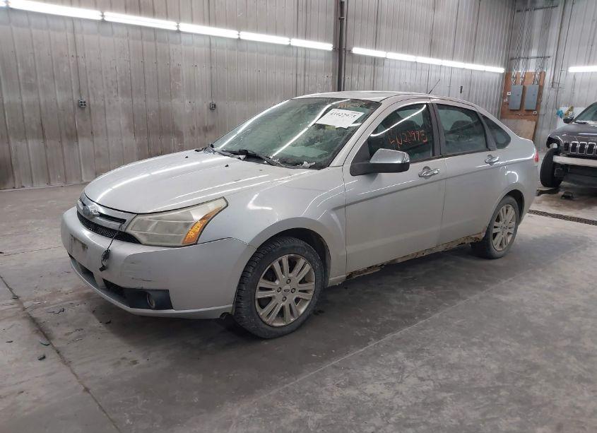 Photo 2 of 2010 Ford Focus SEL (VIN 1FAHP3HN7AW242675)