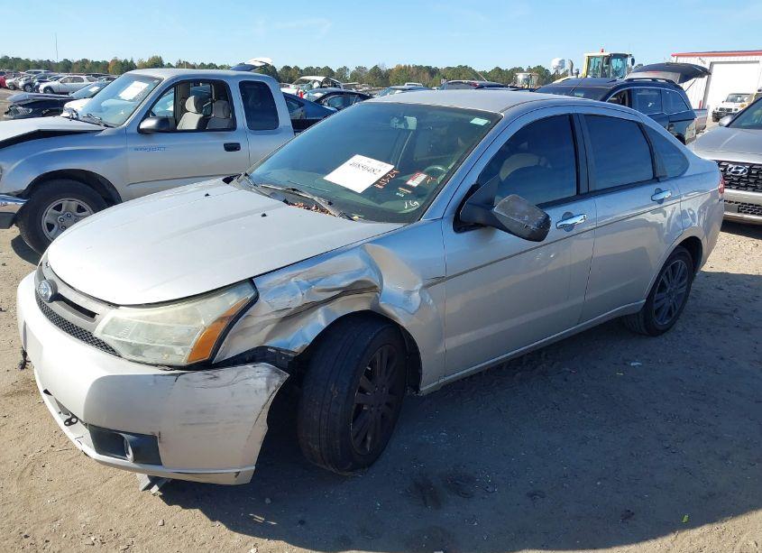 Photo 2 of 2010 Ford Focus SEL (VIN 1FAHP3HN7AW266815)