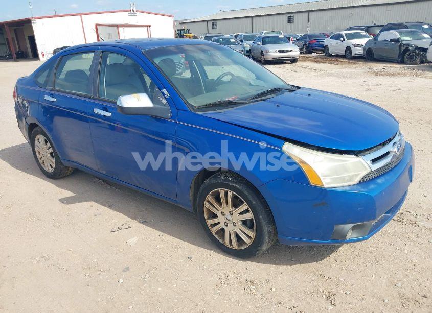 2010 Ford Focus SEL (VIN 1FAHP3HN7AW267088) main photo