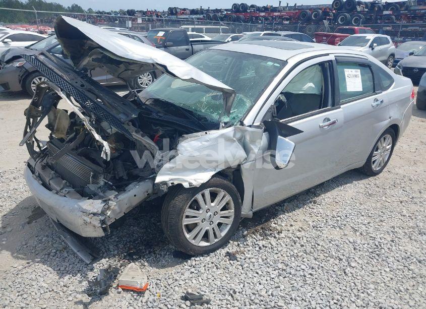 Photo 2 of 2011 Ford Focus SEL (VIN 1FAHP3HN7BW102143)