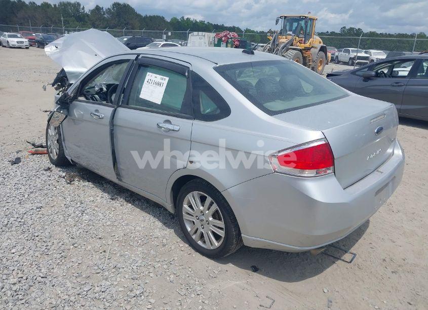 Photo 3 of 2011 Ford Focus SEL (VIN 1FAHP3HN7BW102143)