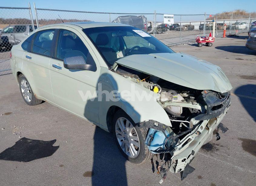2011 Ford Focus SEL (VIN 1FAHP3HN7BW148314) main photo