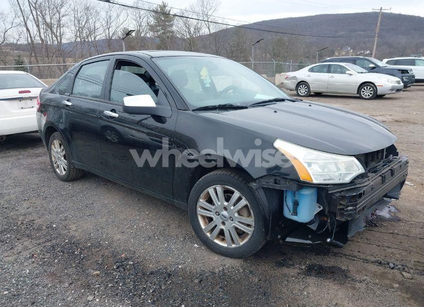 2010 Ford Focus SEL (VIN 1FAHP3HN8AW174662) main photo