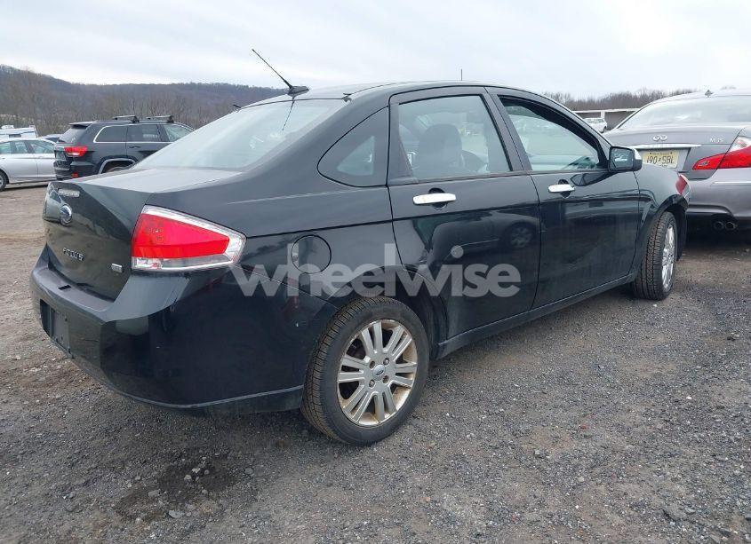 Photo 4 of 2010 Ford Focus SEL (VIN 1FAHP3HN8AW174662)