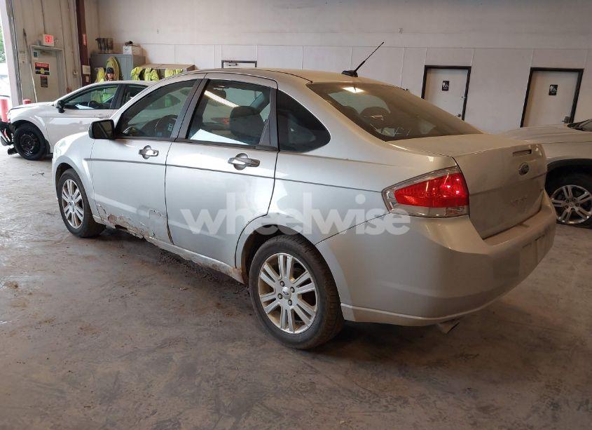 Photo 3 of 2010 Ford Focus SEL (VIN 1FAHP3HN8AW248291)