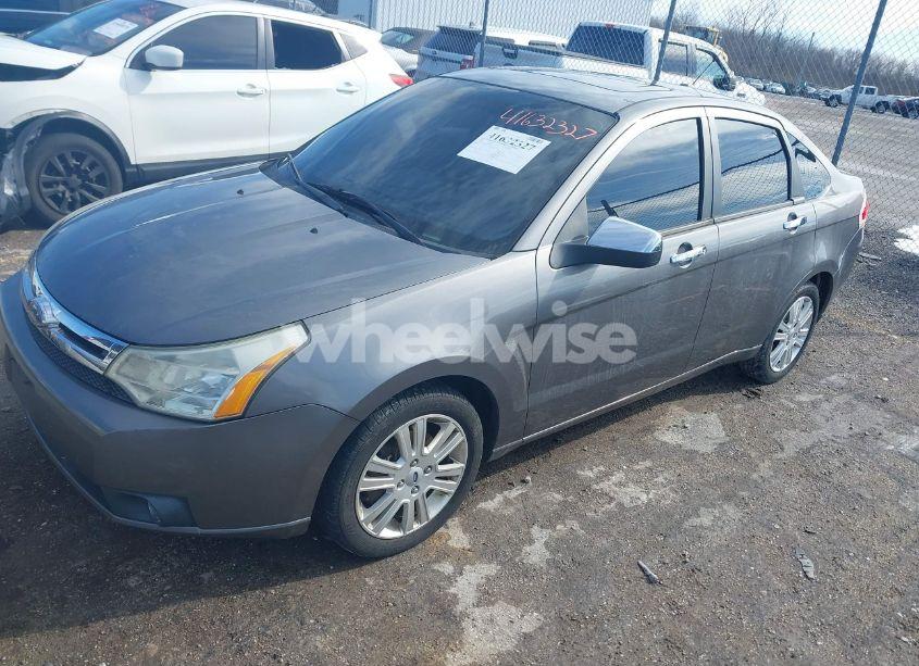 Photo 2 of 2010 Ford Focus SEL (VIN 1FAHP3HN9AW157191)