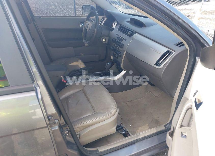 Photo 5 of 2010 Ford Focus SEL (VIN 1FAHP3HN9AW157191)