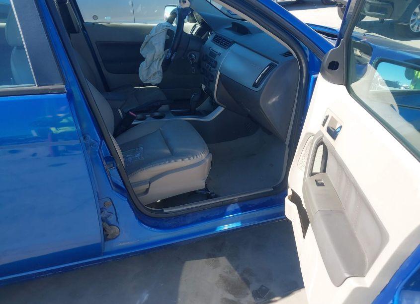 Photo 5 of 2010 Ford Focus SEL (VIN 1FAHP3HN9AW186626)