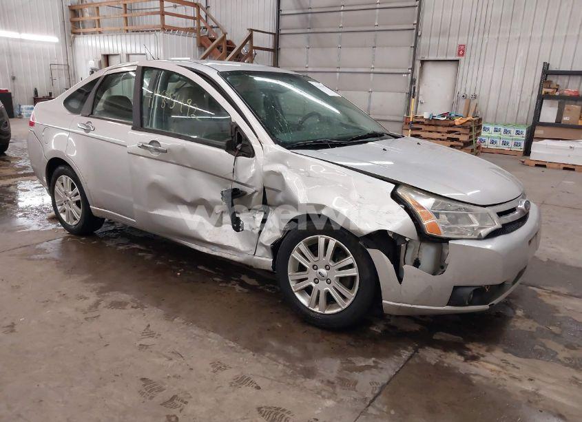 2010 Ford Focus SEL (VIN 1FAHP3HN9AW262037) main photo