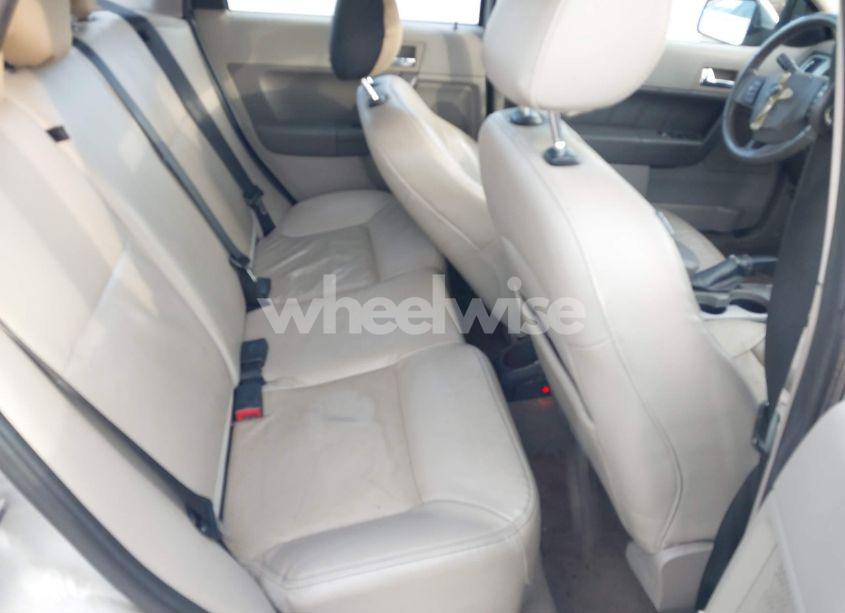 Photo 8 of 2011 Ford Focus SEL (VIN 1FAHP3HN9BW141722)