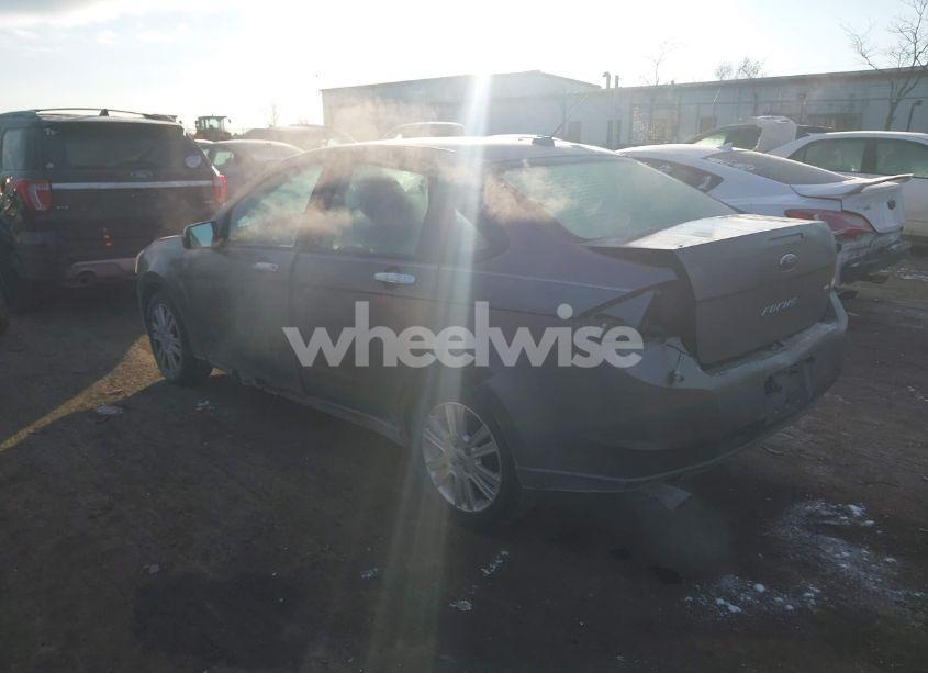 Photo 3 of 2011 Ford Focus SEL (VIN 1FAHP3HN9BW163901)