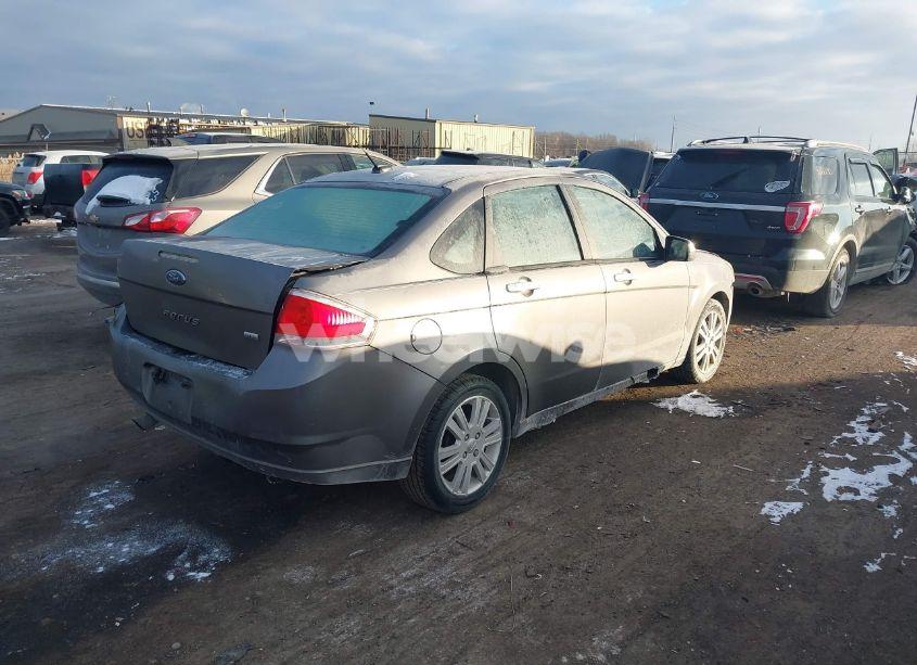 Photo 4 of 2011 Ford Focus SEL (VIN 1FAHP3HN9BW163901)