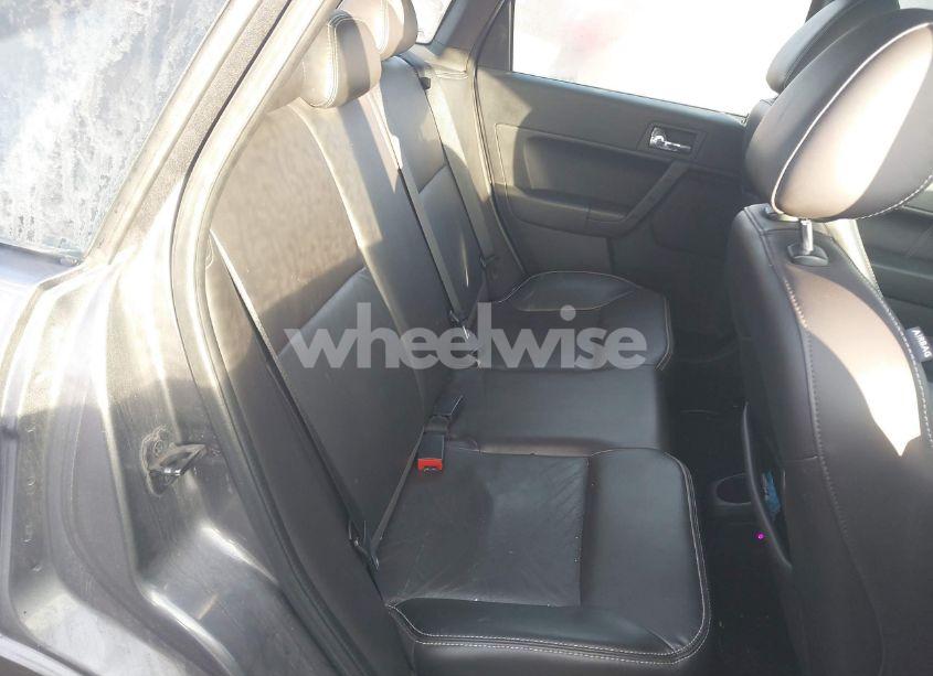Photo 8 of 2011 Ford Focus SEL (VIN 1FAHP3HN9BW163901)
