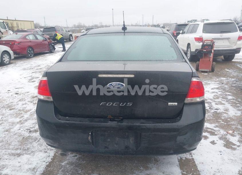 Photo 16 of 2011 Ford Focus SEL (VIN 1FAHP3HN9BW164109)